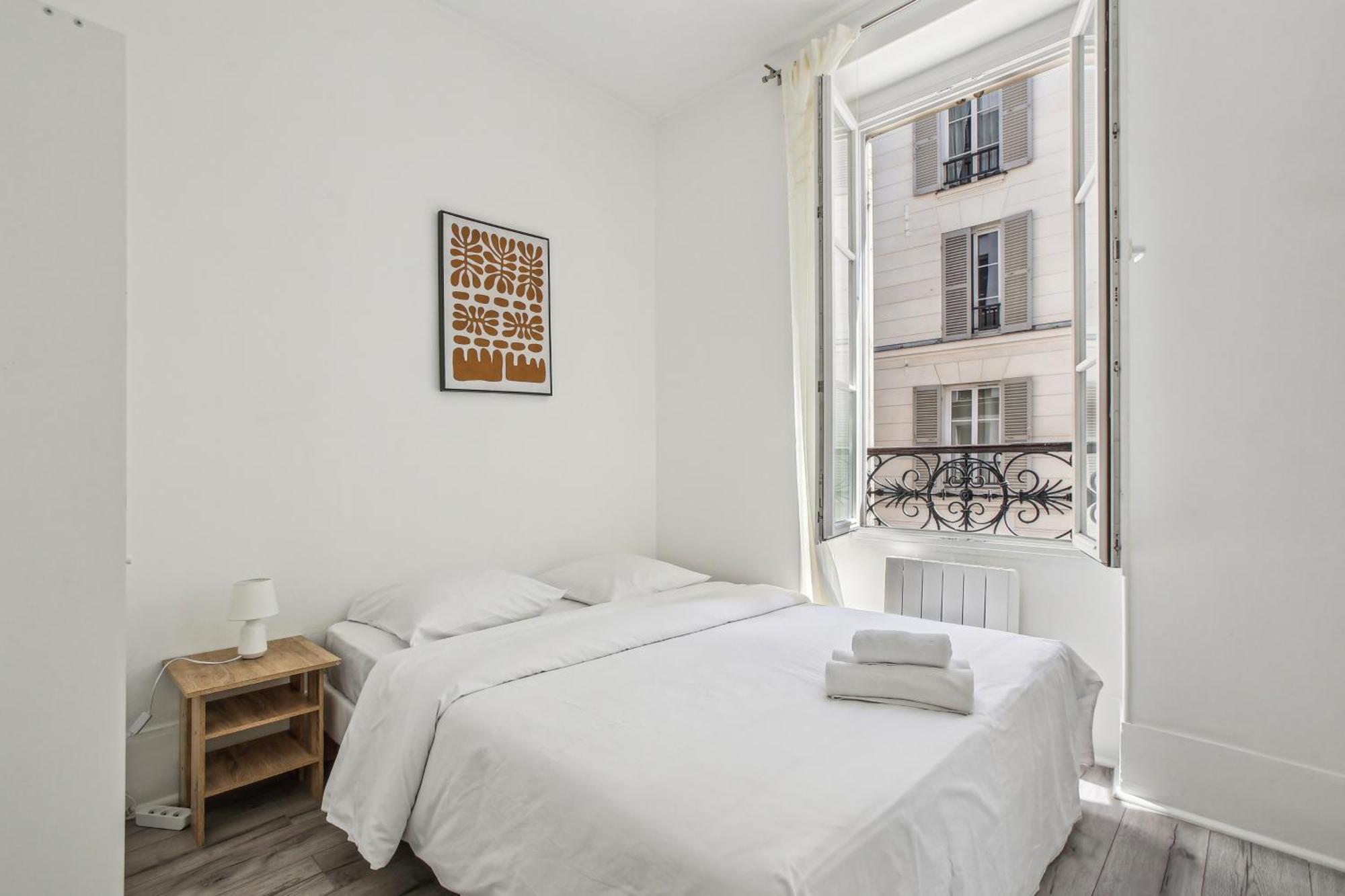 Chic And Comfortable Apart Paris Exterior photo